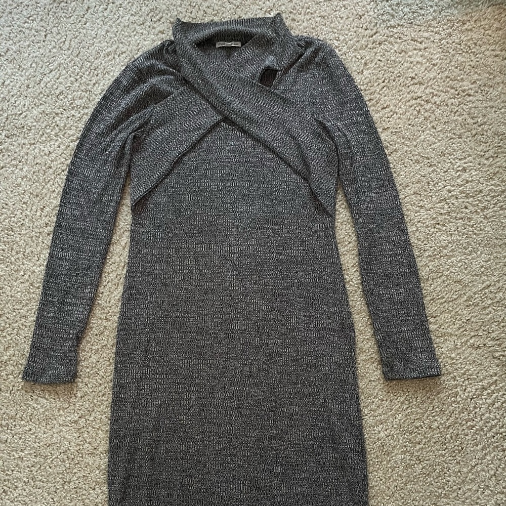 Long sleeve midi dress.